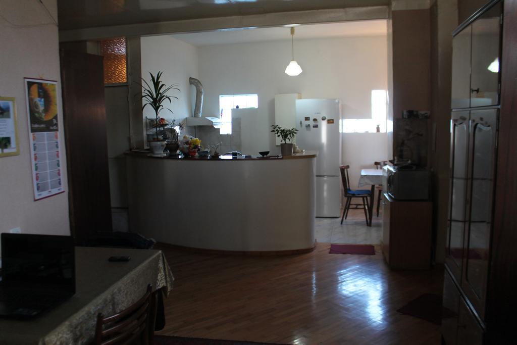 Tlt Guest House Telavi Exterior foto