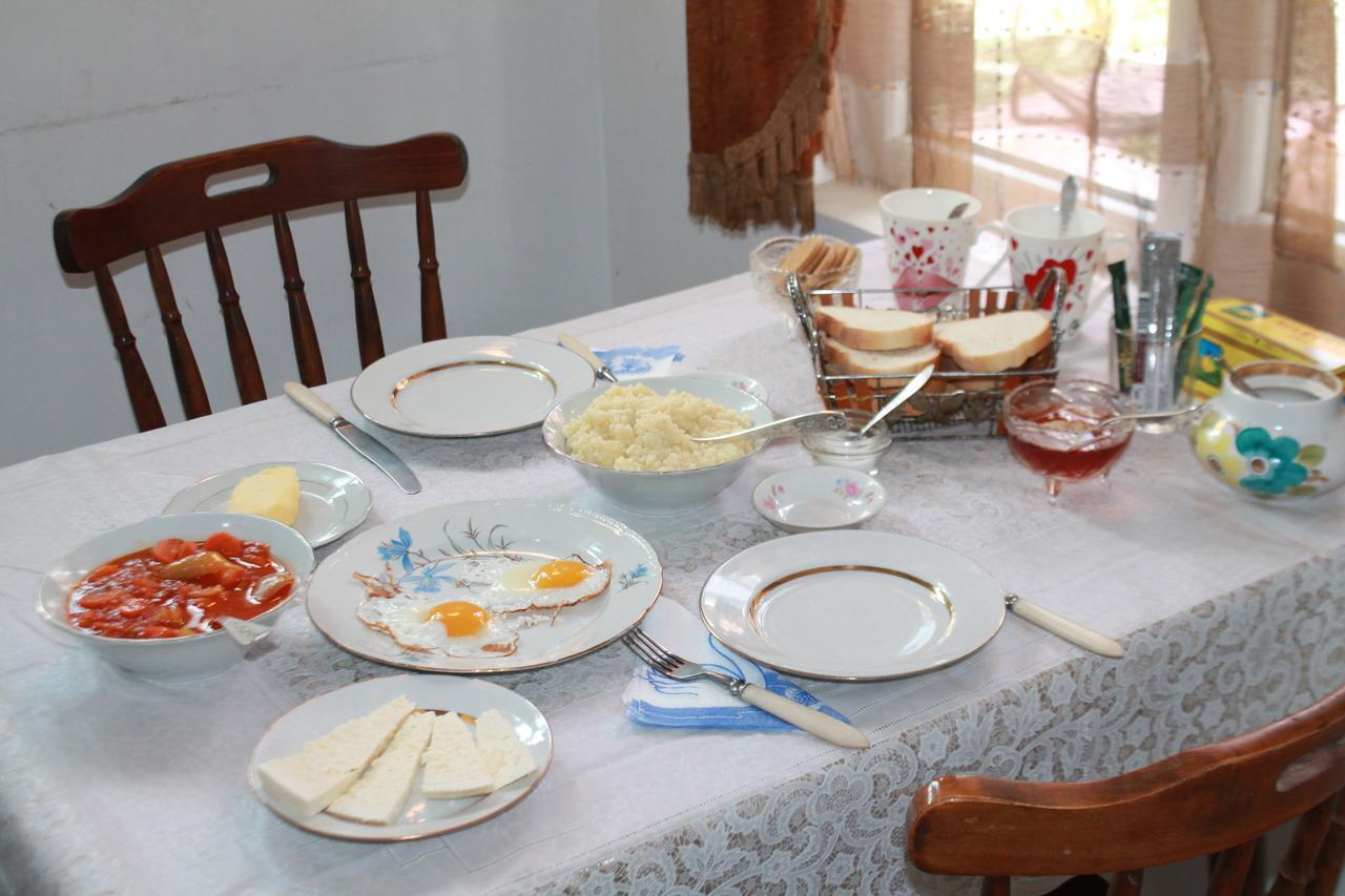 Tlt Guest House Telavi Exterior foto